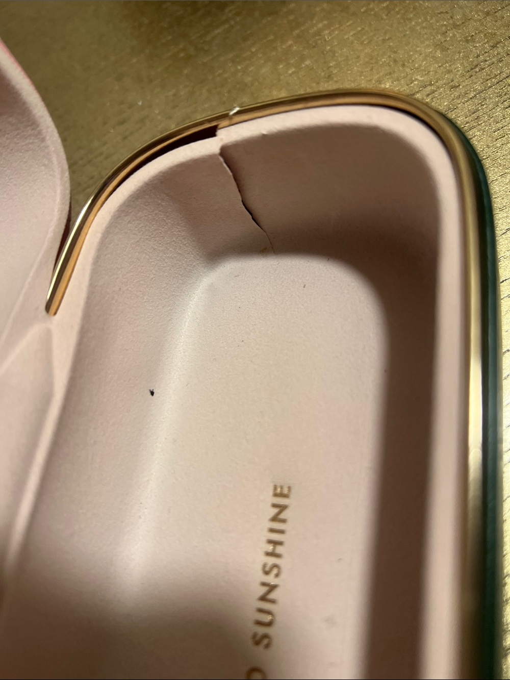 kate spade Pink Round Sunglasses with Green Case and Gold Trim - Picture 5 of 6